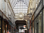 Visite guidée les secrets des passages couverts à paris pour 4 - smartbox - coffret cadeau sport & aventure