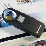 Loupe de poche lumineuse LED  grossissement 7 fois.