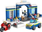 60370 La course-poursuite au poste de police ® City