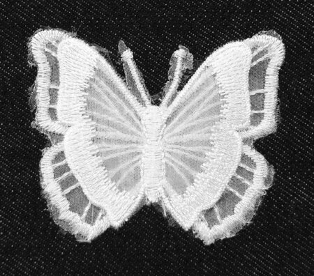 Transfert thermocollant dentelle Papillon n°3 7 5x8 cm