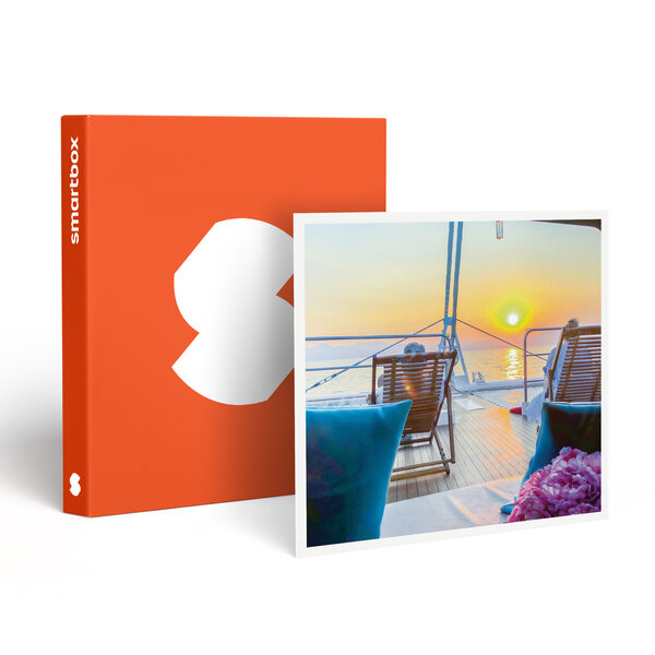 SMARTBOX - Coffret Cadeau Balade en catamaran pour 2 personnes depuis La Rochelle au coucher du soleil avec champagne - Sport & Aventure
