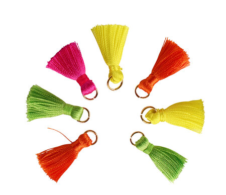 Pompons mini avec anneau doré 3cm Fluo 8 pièces