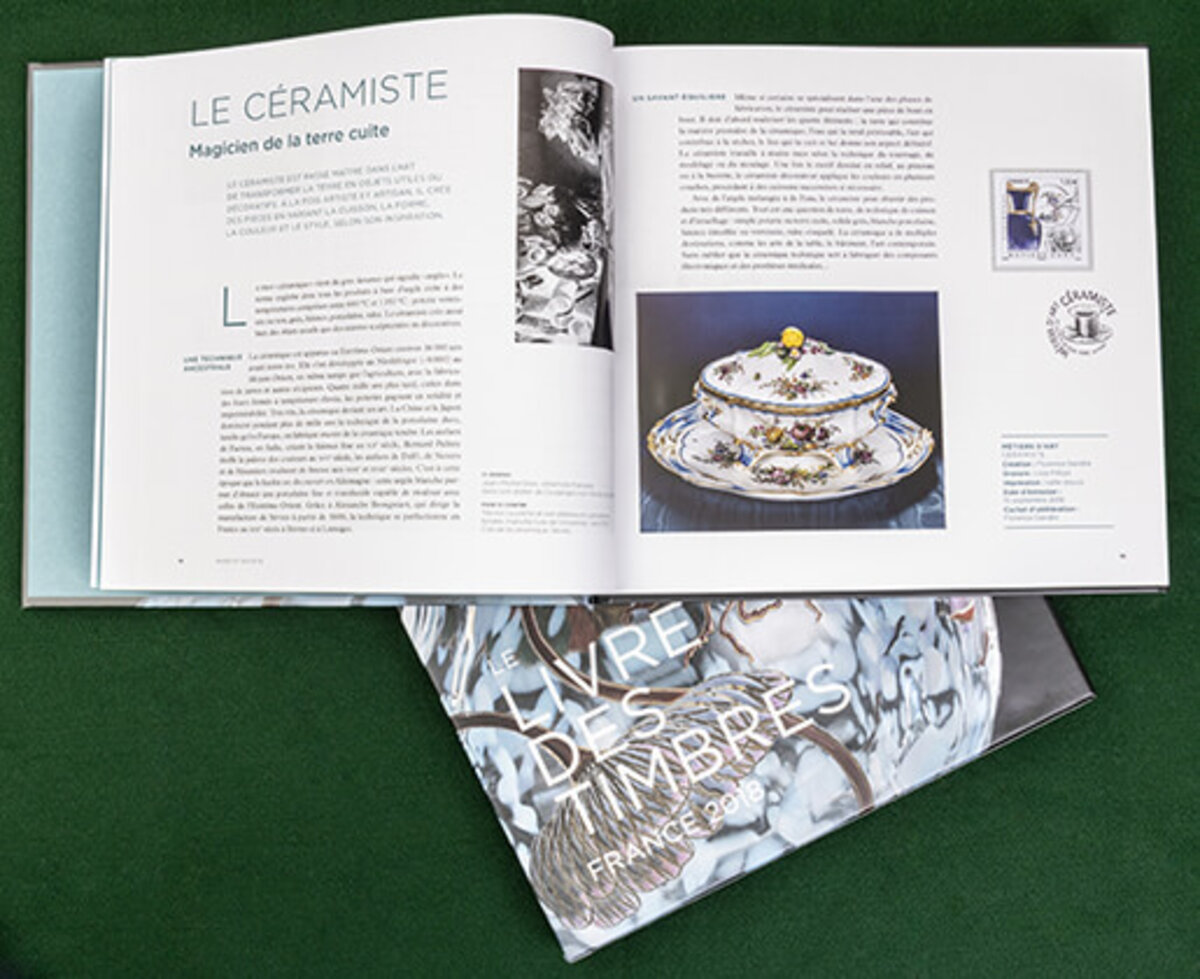 洋書 LE LIVRE DES TIMBRES FRANCE 2018 le livre des timbres France 2018