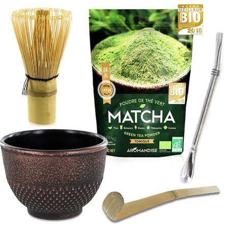 Coffret thé Matcha + fouet + cuillère en bambou + tasse noir & violet + paille inox avec filtre