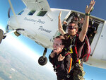 SMARTBOX - Coffret Cadeau Saut en parachute à 4200 mètres d'altitude au-dessus de la Somme -  Sport & Aventure