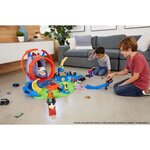 Hot wheels- monster trucks piste arene volcan crash - circuit / petite voiture - des 4 ans