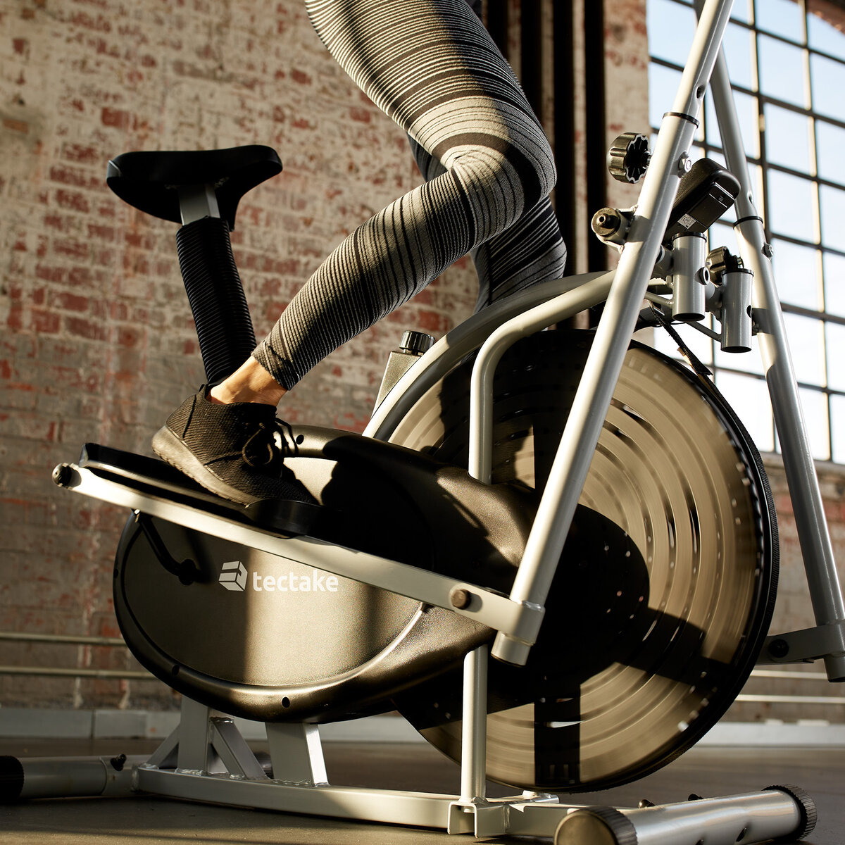 Tectake V lo elliptique avec cran LCD Cross Trainer Home