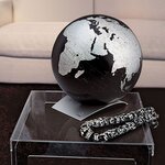 Globe terrestre sur plaque capital ø 30 cm - noir & argent