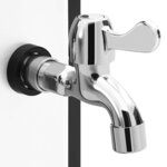 vidaXL Douche solaire d'extérieur avec pomme de douche et robinet 35 L