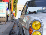Visite insolite de paris en mercedes 280 se avec dégustation de macarons - smartbox - coffret cadeau sport & aventure