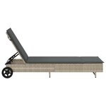 vidaXL Chaise longue avec roues et coussins gris clair résine tressée