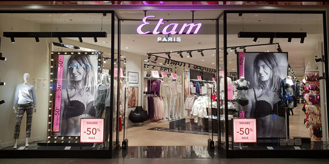 Etam donne à ses vendeuses les mêmes outils que son site de e-commerce