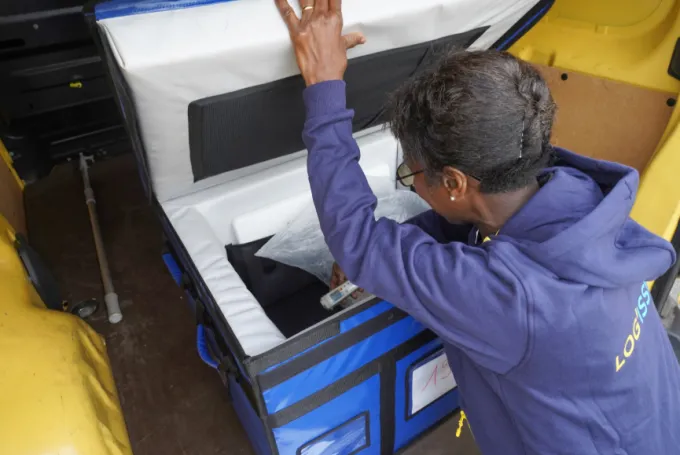 Sécurité alimentaire la poste solution business avec une glaciaire 