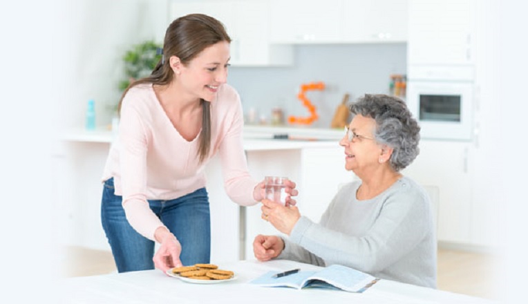 Visite de courtoisie aux personnes âgées : nouer le lien social