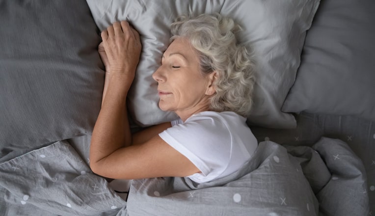 Pourquoi les personnes âgées dorment-elles moins bien ?