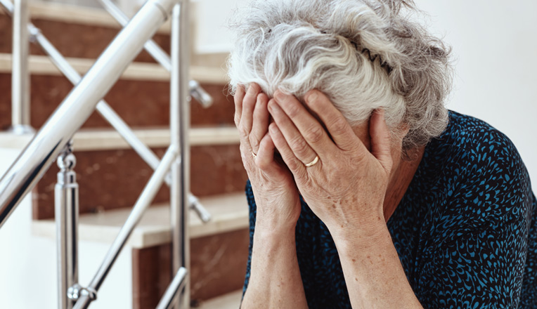 Violences conjugales : comment aider les personnes âgées ?