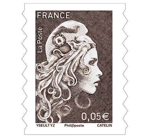 Feuille 100 timbres Marianne l'engagée - Complément affranchissement 0,05€ - Bistre