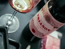 SMARTBOX - Coffret Cadeau - Coffret MOF : créations gourmandes et bouteille de vin rouge livrées à domicile