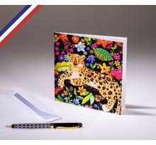 Carte double In the Garden créée et imprimée en France sur papier certifié PEFC - Léopard sur un lit de fleurs