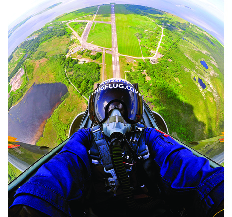 Pilote d'un jour en californie : vol de 40 minutes en jet militaire l-39 albatros - smartbox - coffret cadeau sport & aventure