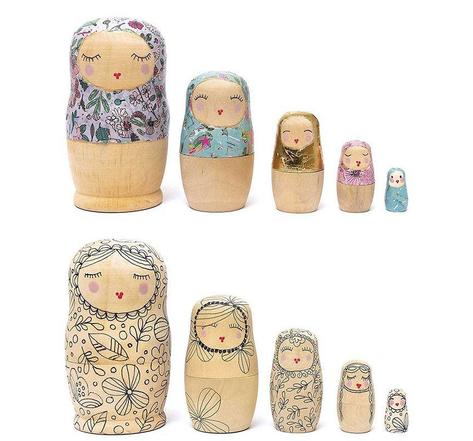 5 poupées russes matriochkas en bois brut