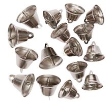 16 petites cloches en métal argenté