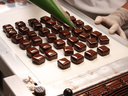 SMARTBOX - Coffret Cadeau Ballotin de 24 chocolats artisanaux à déguster à la maison -  Gastronomie