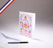 Carte double Miniature créée et imprimée en France  sur papier certifié PEFC - Joyeux anniversaire - Gâteau, cadeaux, bougies et fleurs