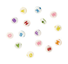 Perles pour enfant lettres rondes 0,3 cm 373 pièces