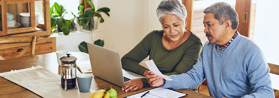 Couple cherchant à optimiser ses revenus