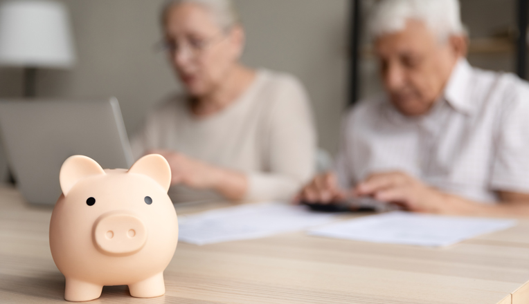 Personnes âgées – Dons, donations et prêt d’argent à un proche : quelles possibilités ?